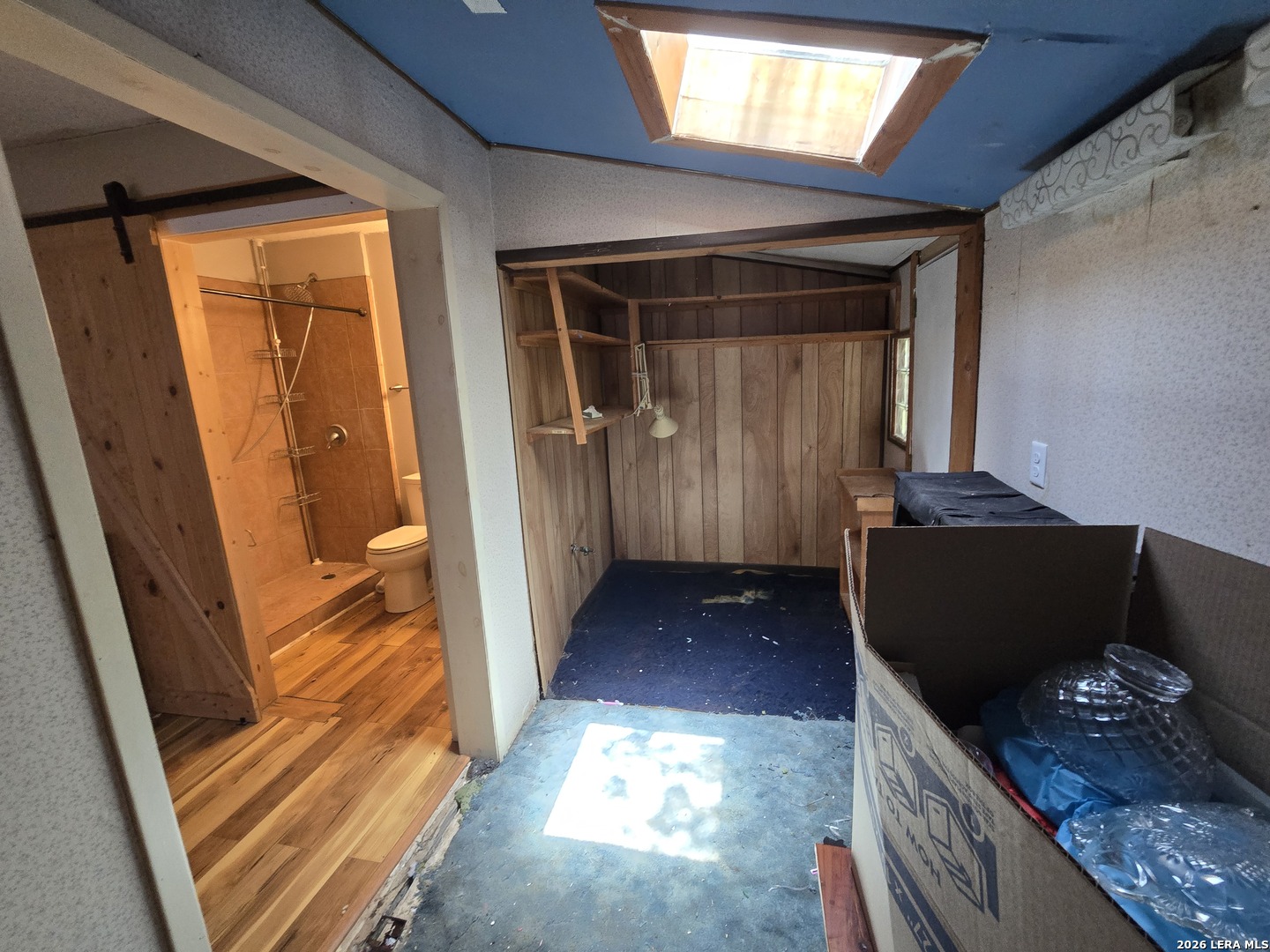 main property photo 11