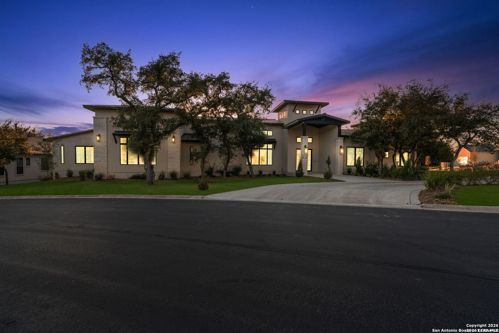 main property photo 31