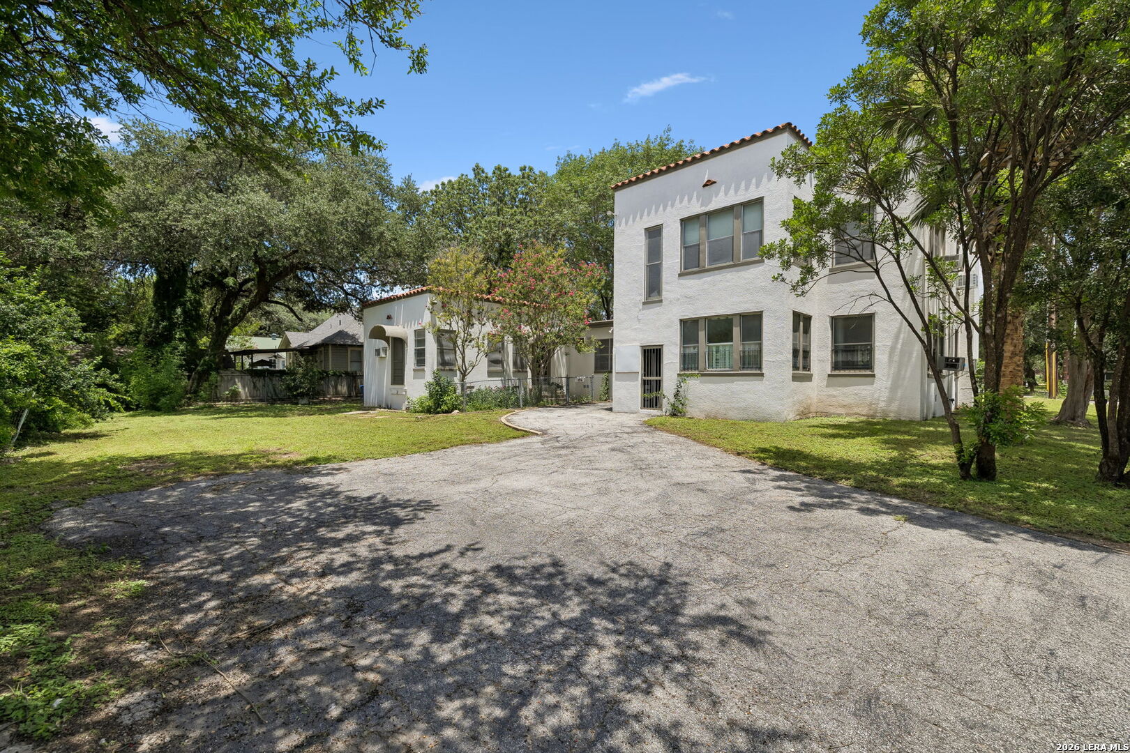 main property photo 36