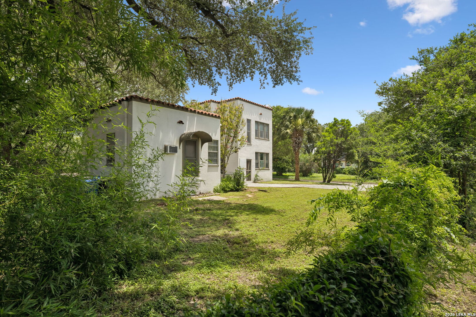 main property photo 38