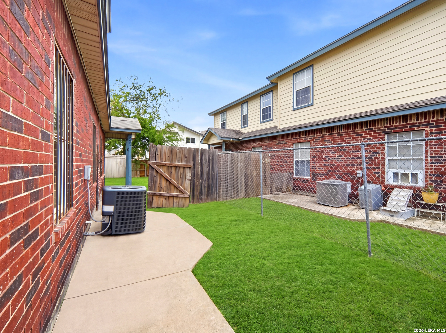 main property photo 24