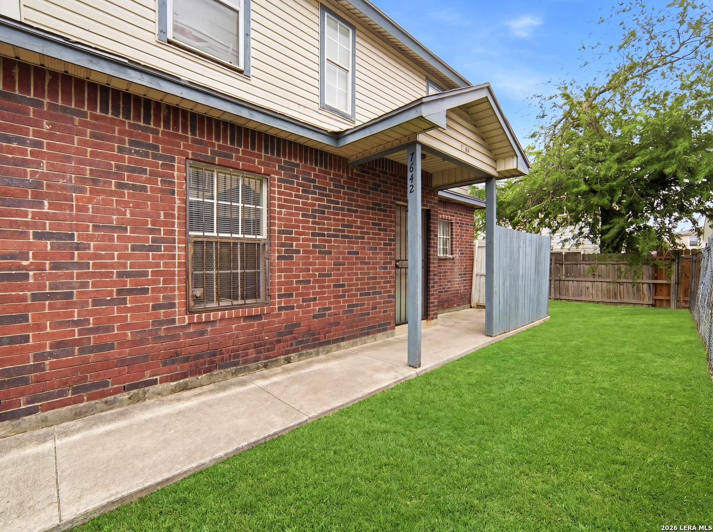 main property photo 25