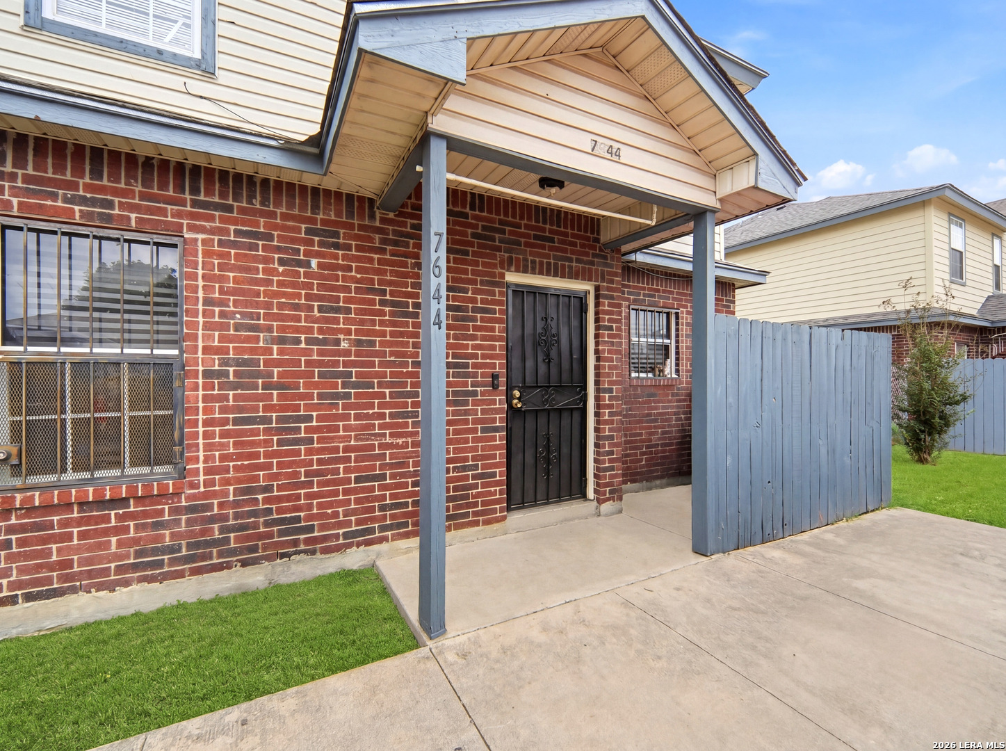 main property photo 6