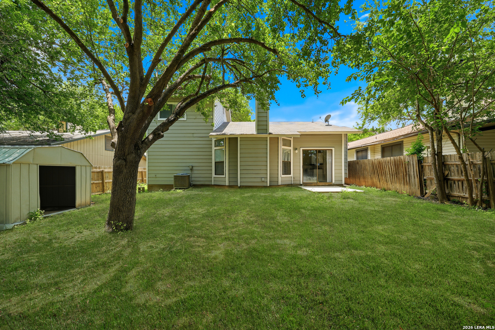 main property photo 23