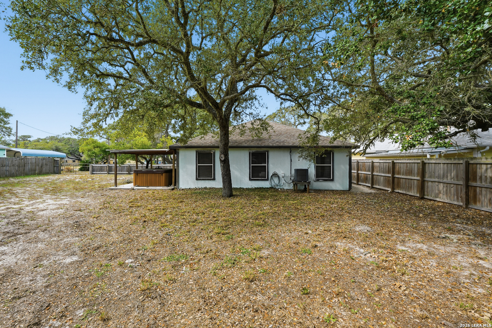 main property photo 24