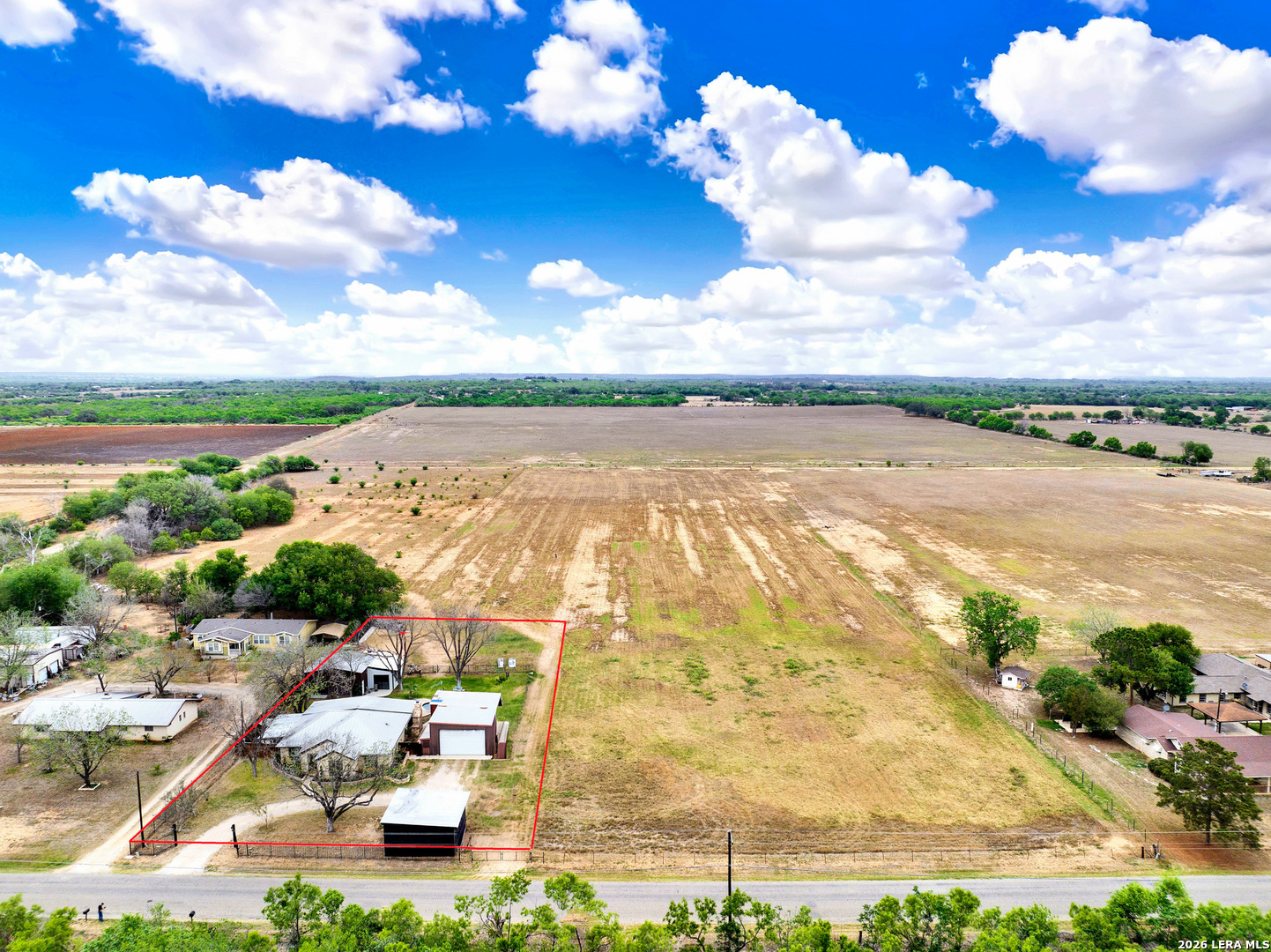 main property photo 9