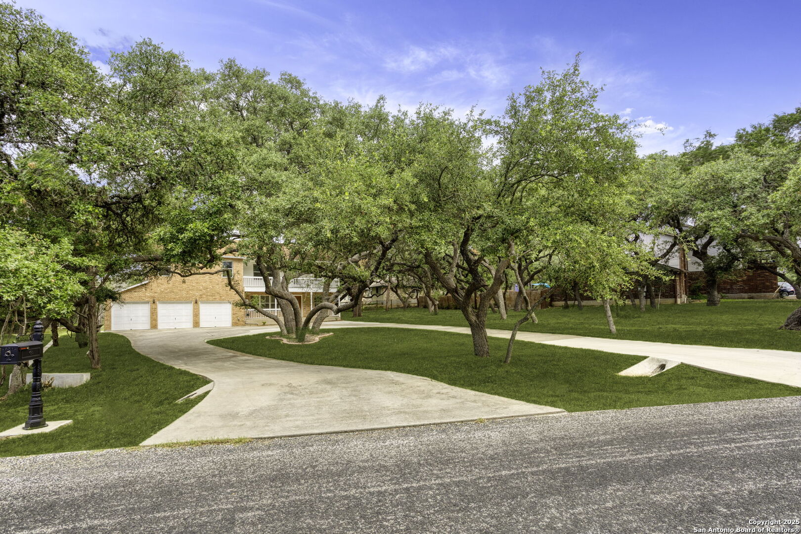 main property photo 1
