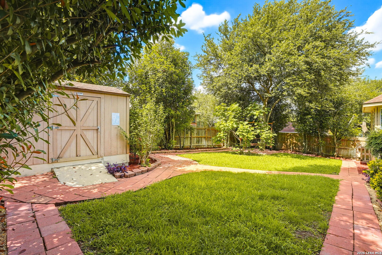main property photo 30