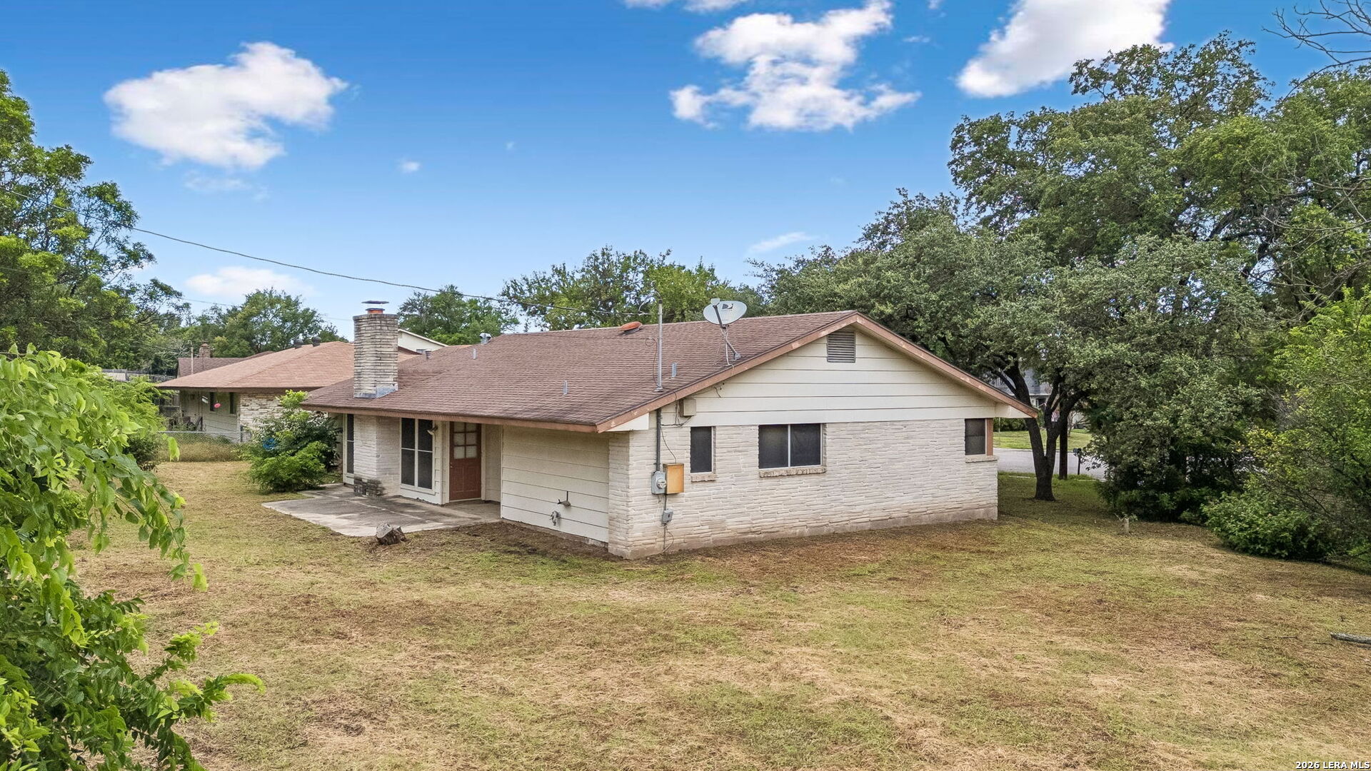main property photo 37