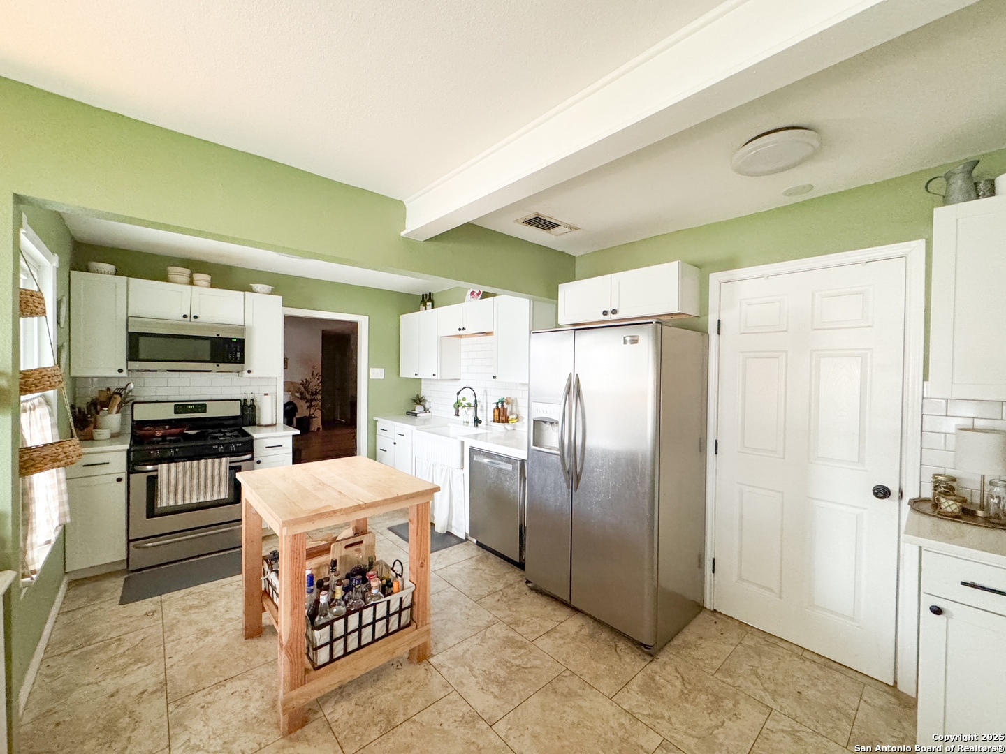 main property photo 9