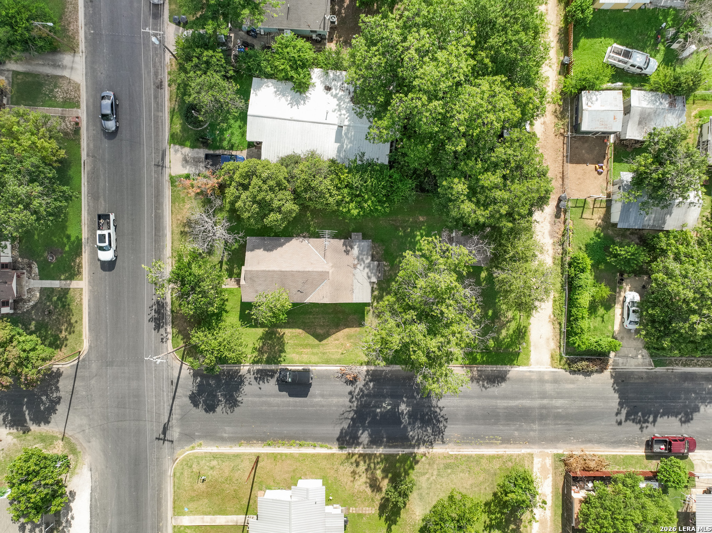 main property photo 11
