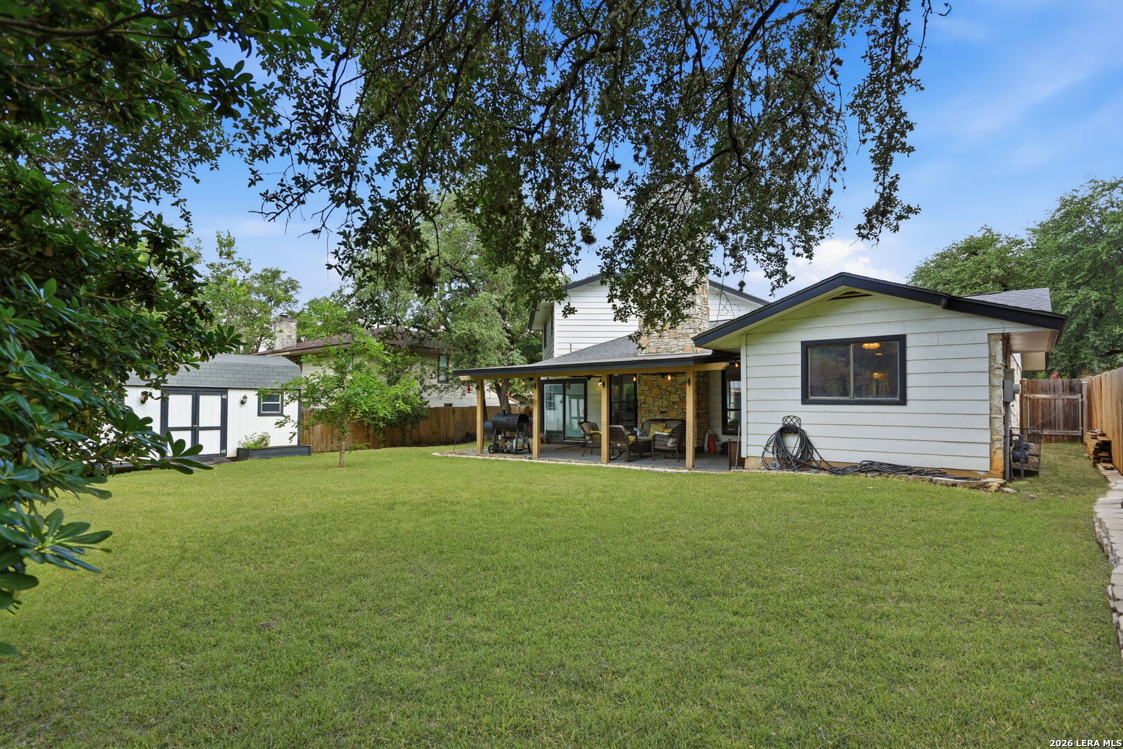 main property photo 28