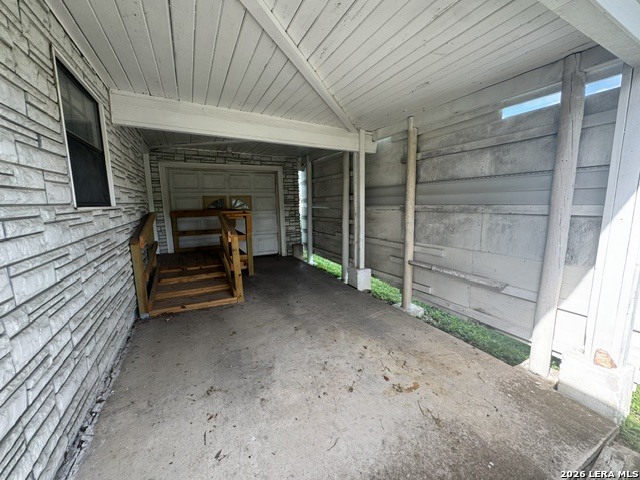 main property photo 32
