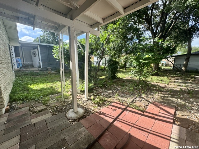 main property photo 37