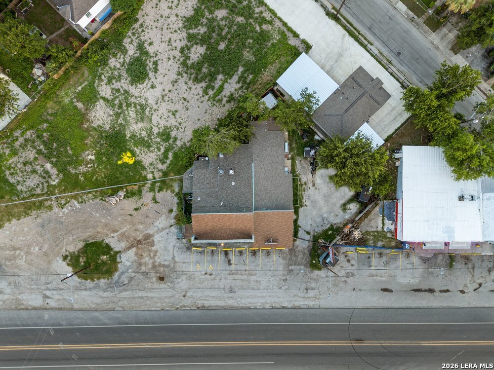 main property photo 25