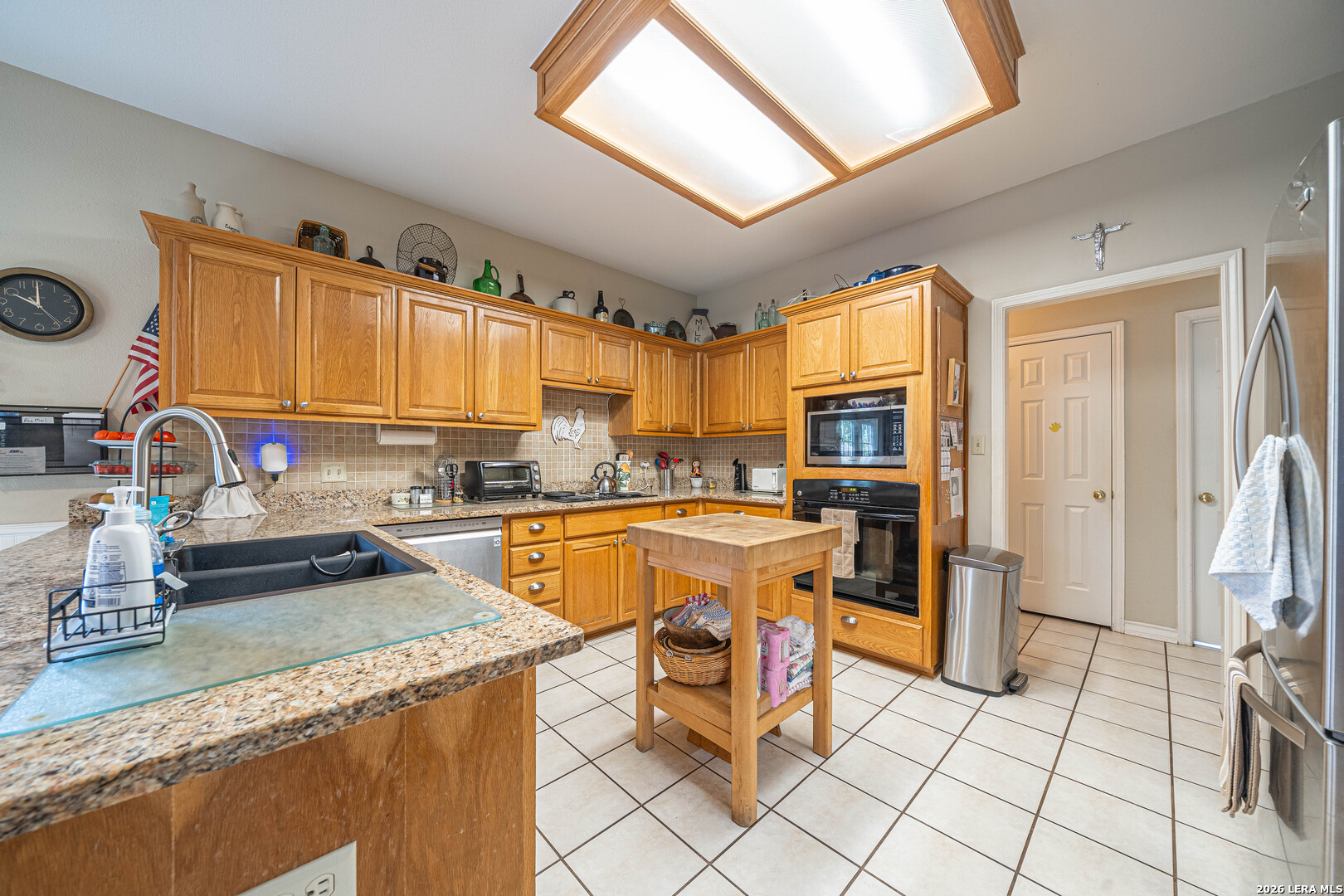 main property photo 9