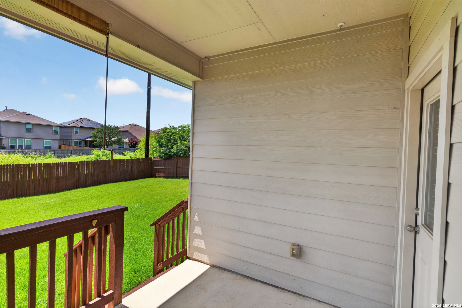 main property photo 27