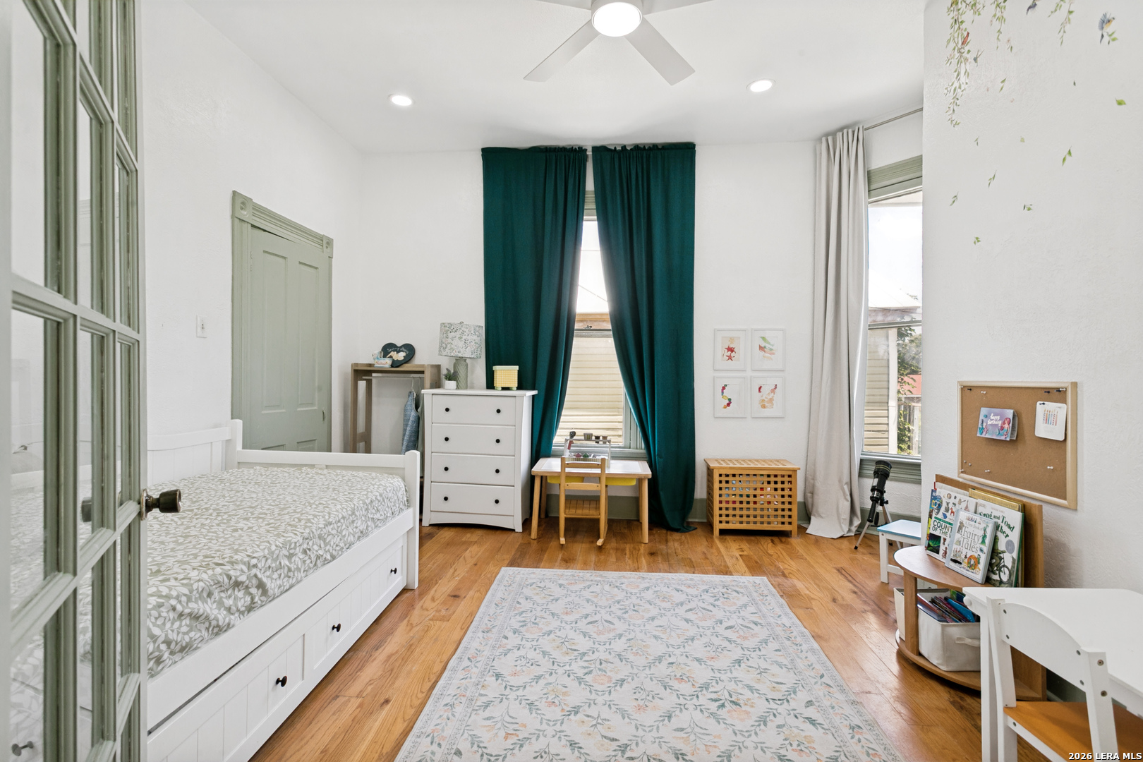 main property photo 22