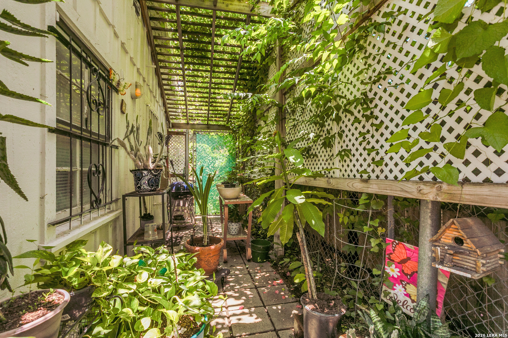 main property photo 32