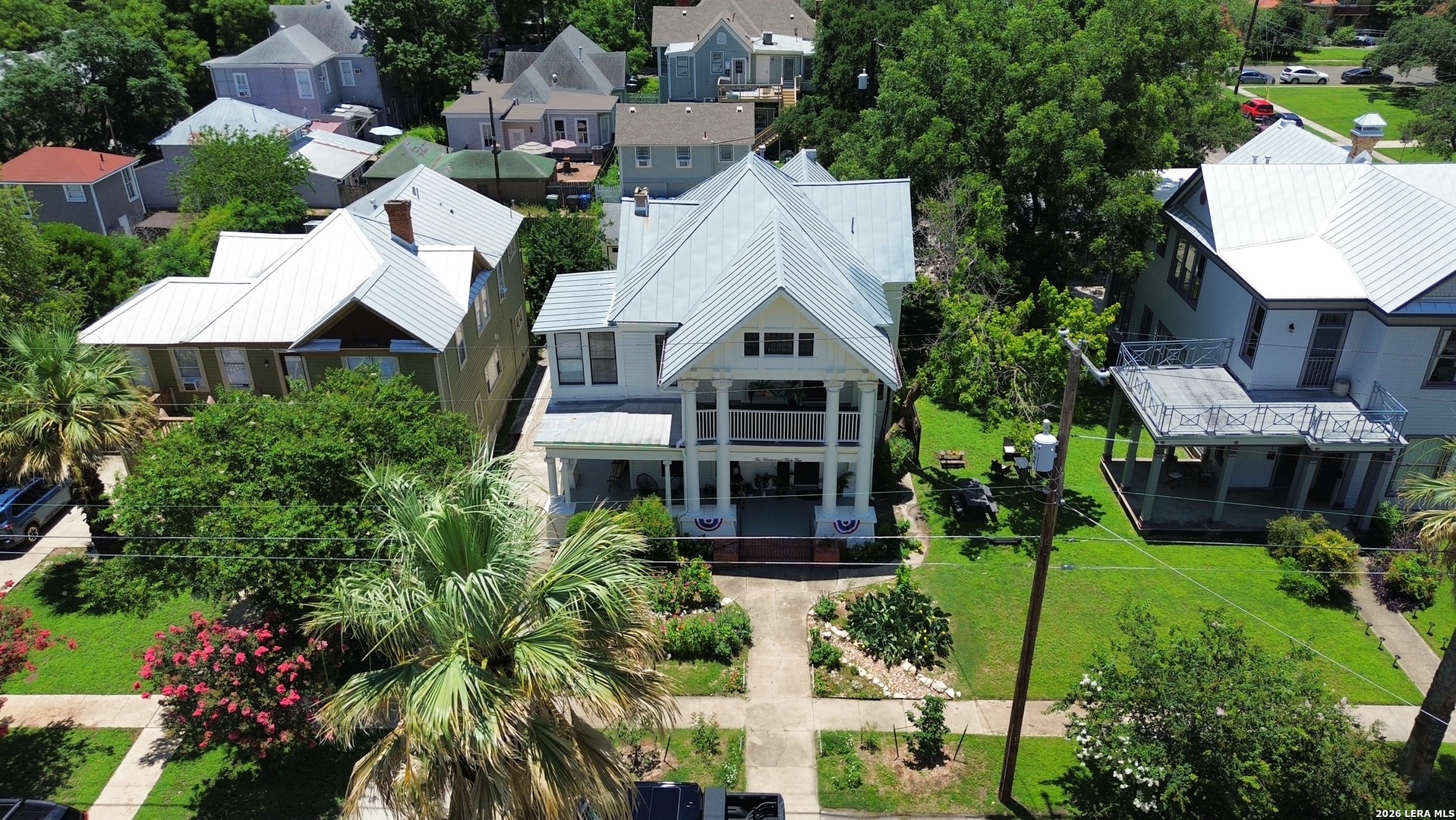 main property photo 38