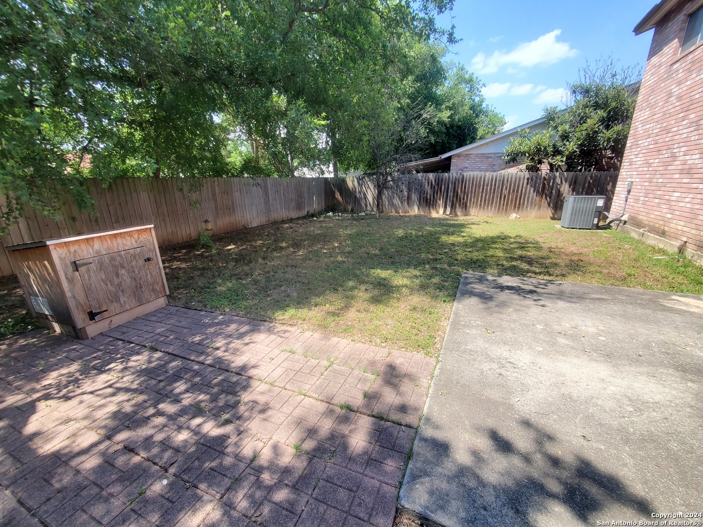 main property photo 22