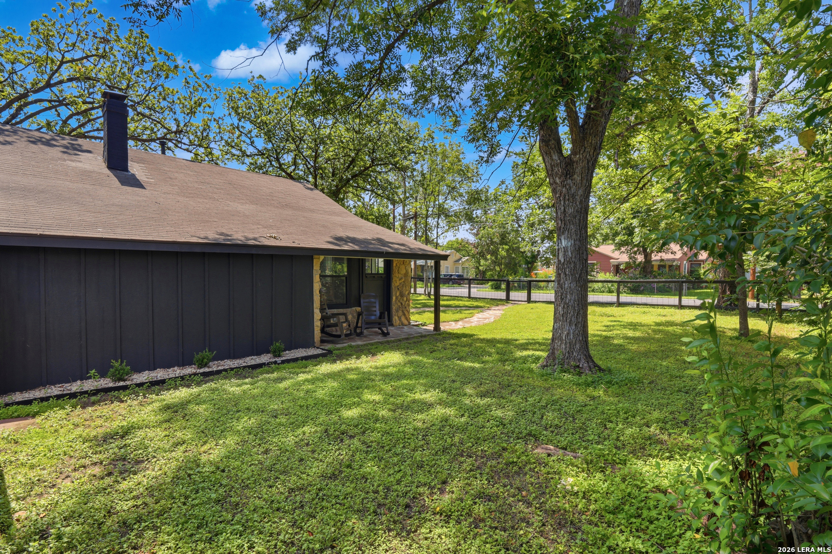 main property photo 26