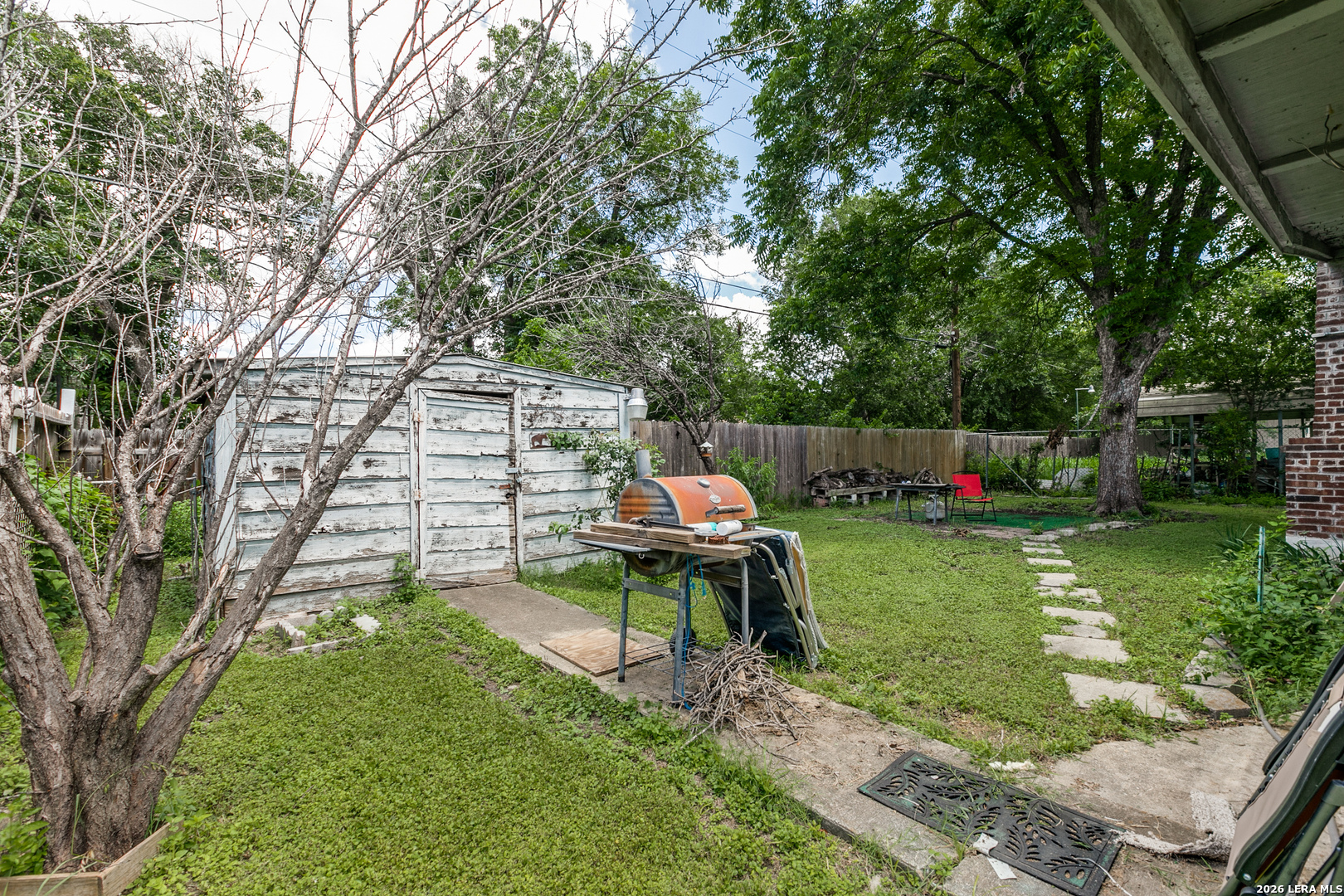 main property photo 23