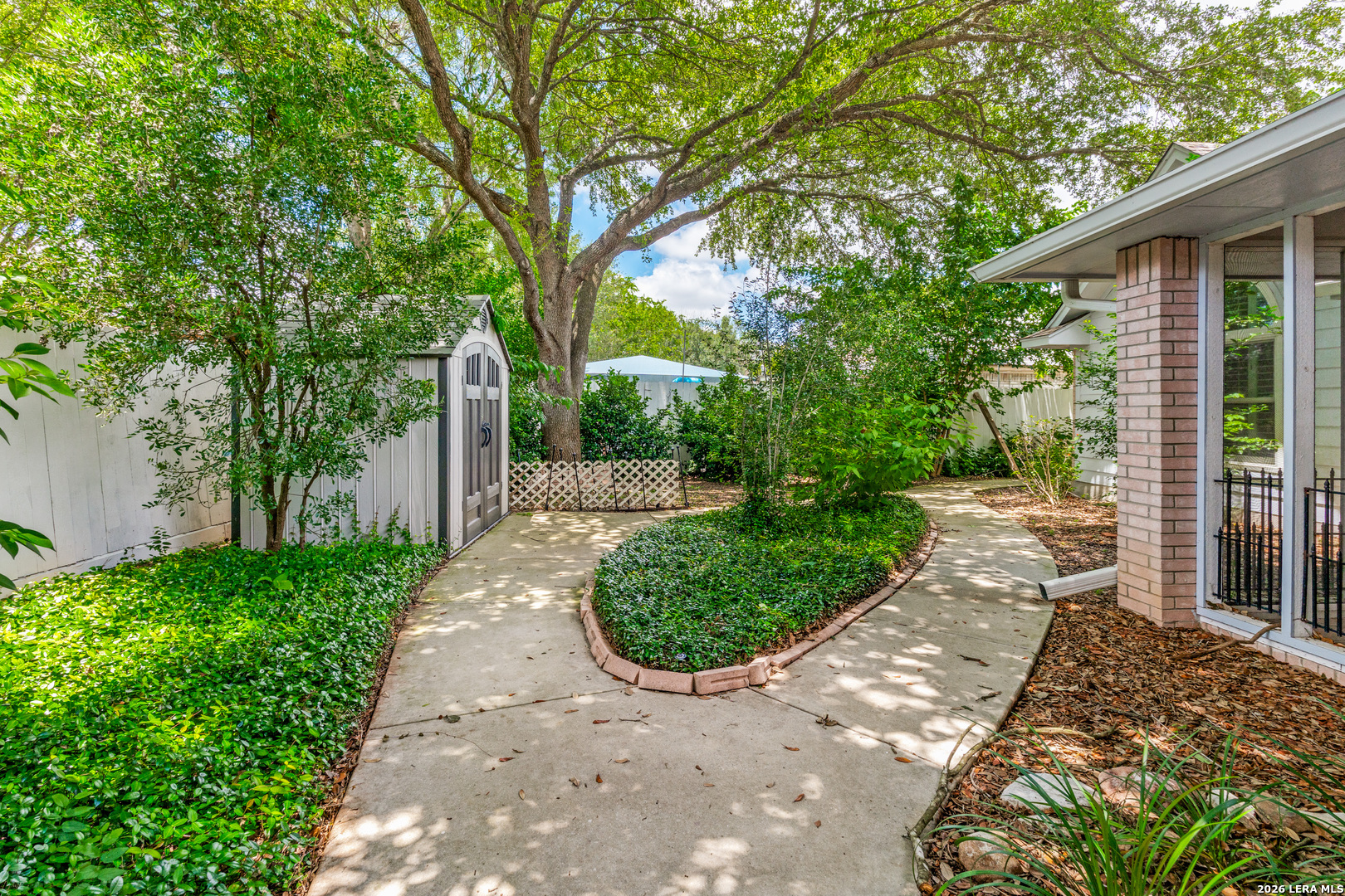 main property photo 21