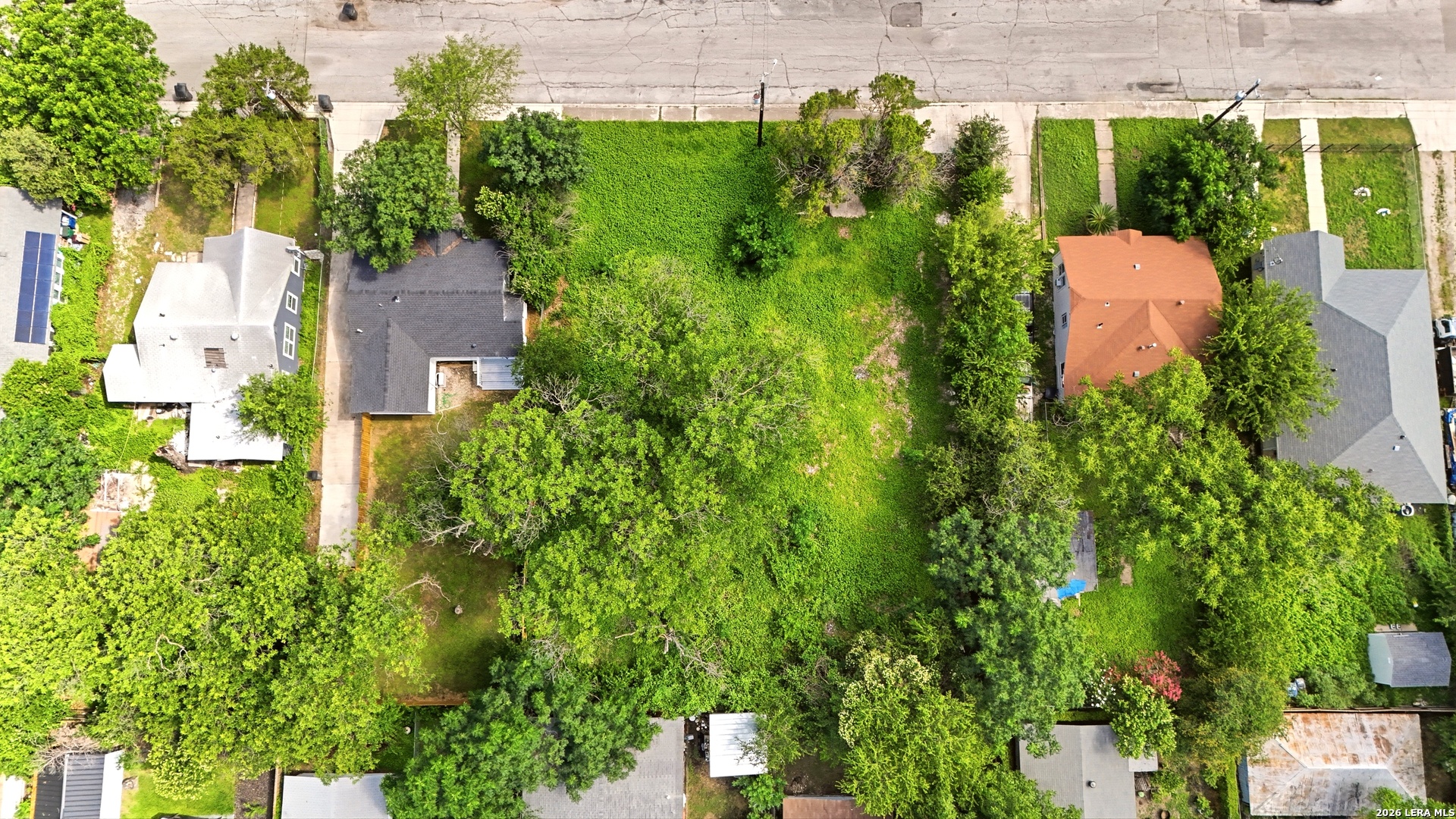 main property photo 13