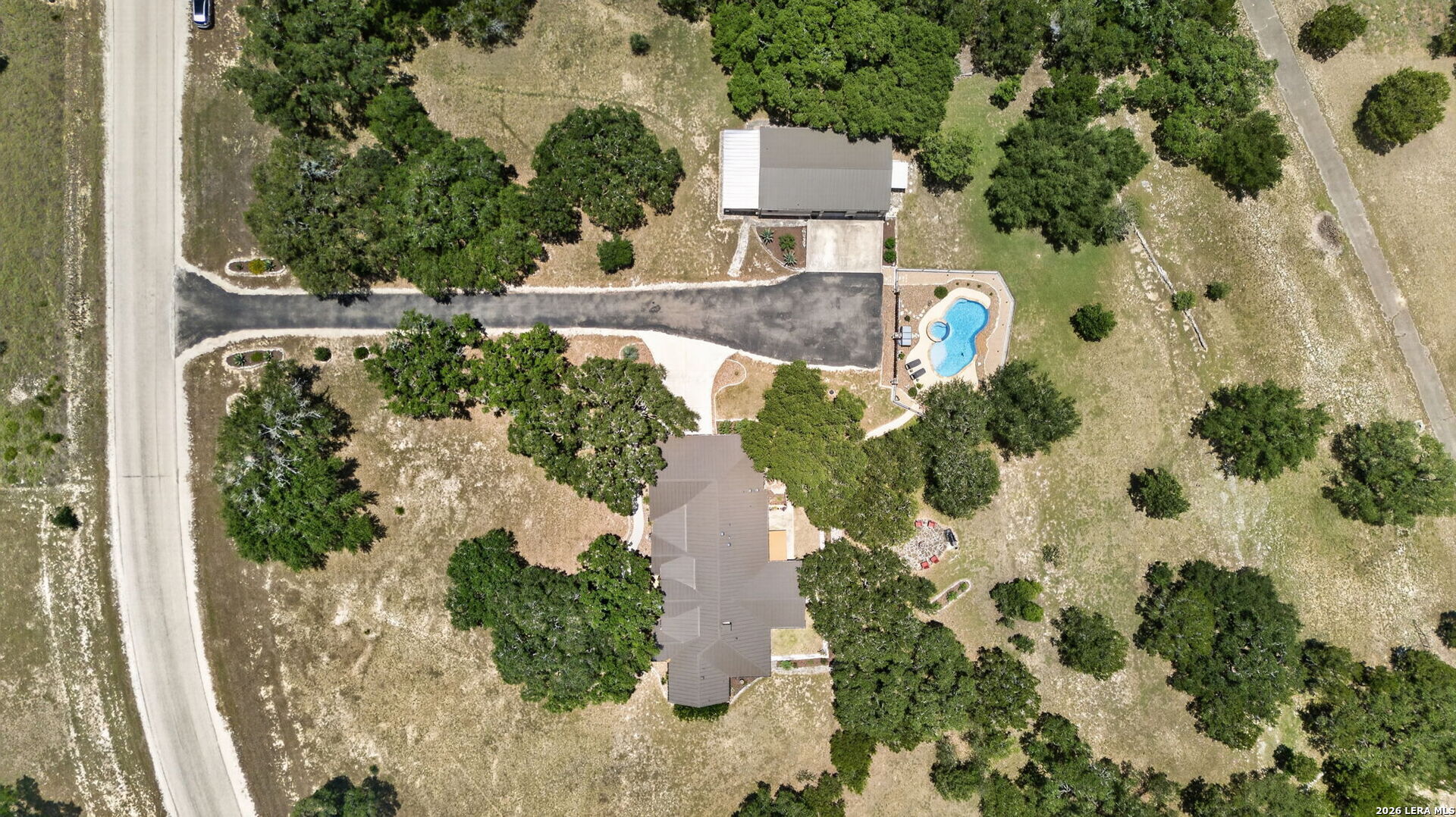 main property photo 60