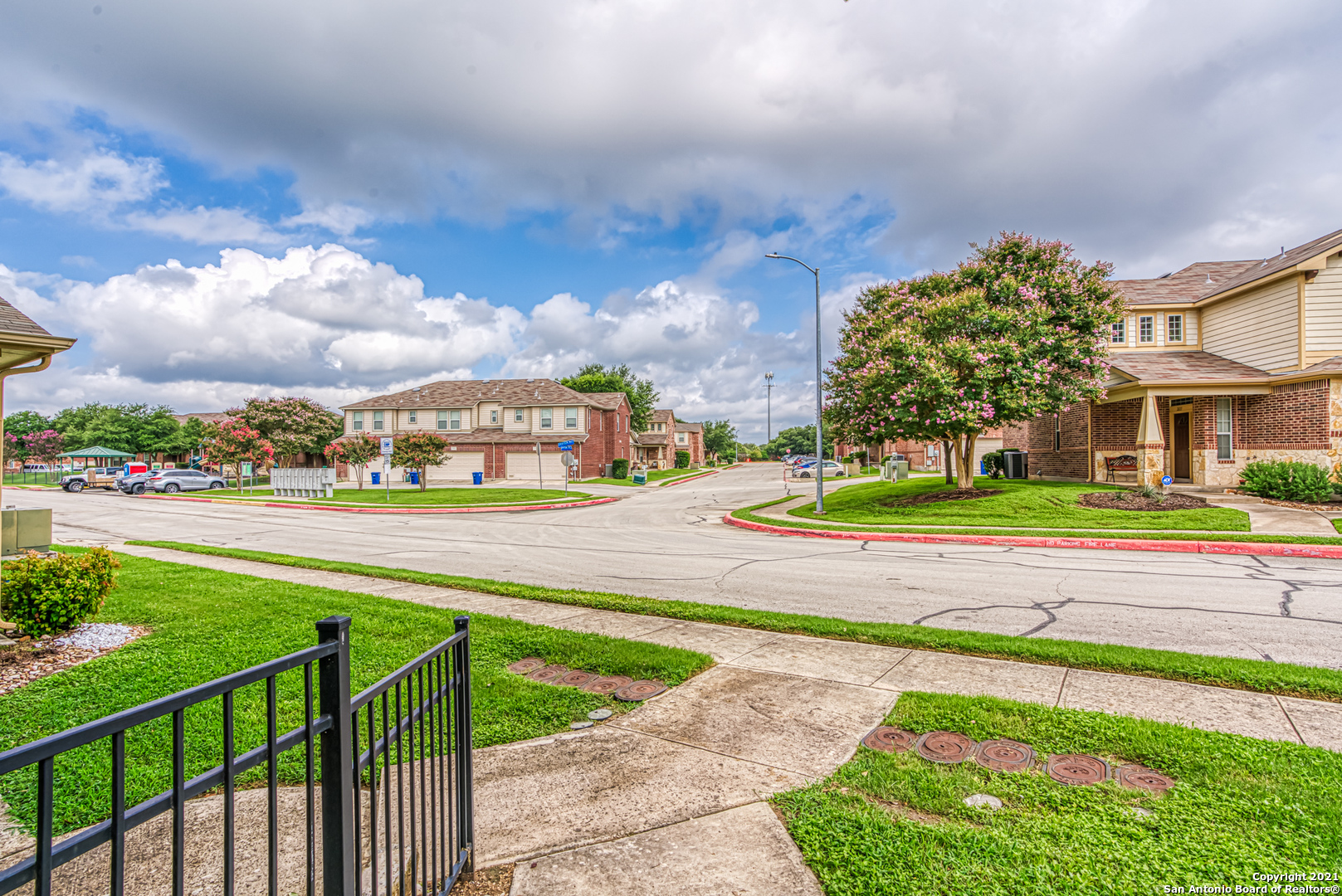 main property photo 23