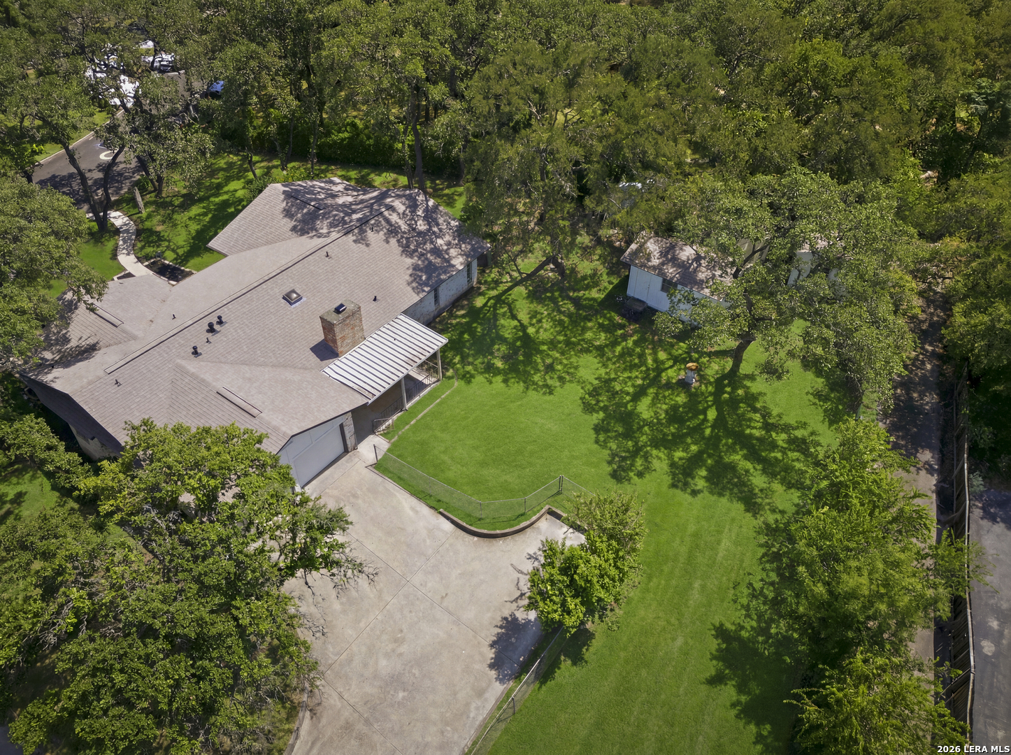 main property photo 34