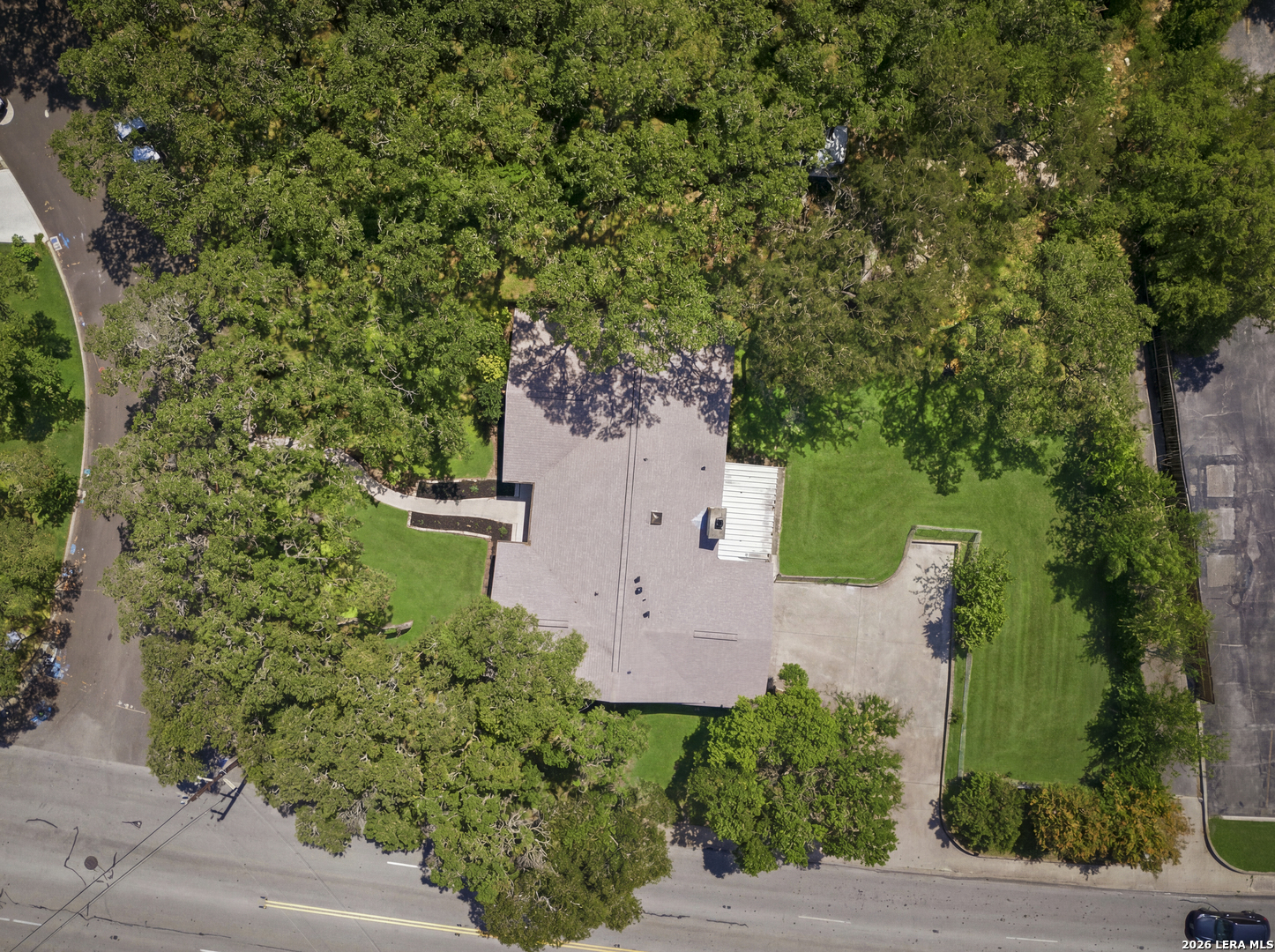 main property photo 35