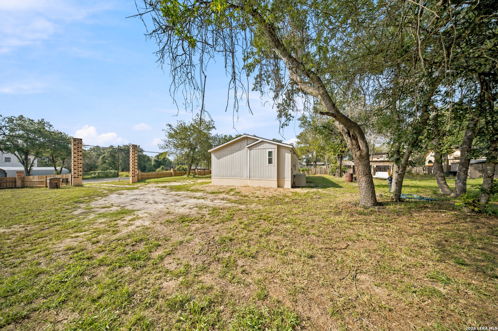 main property photo 22
