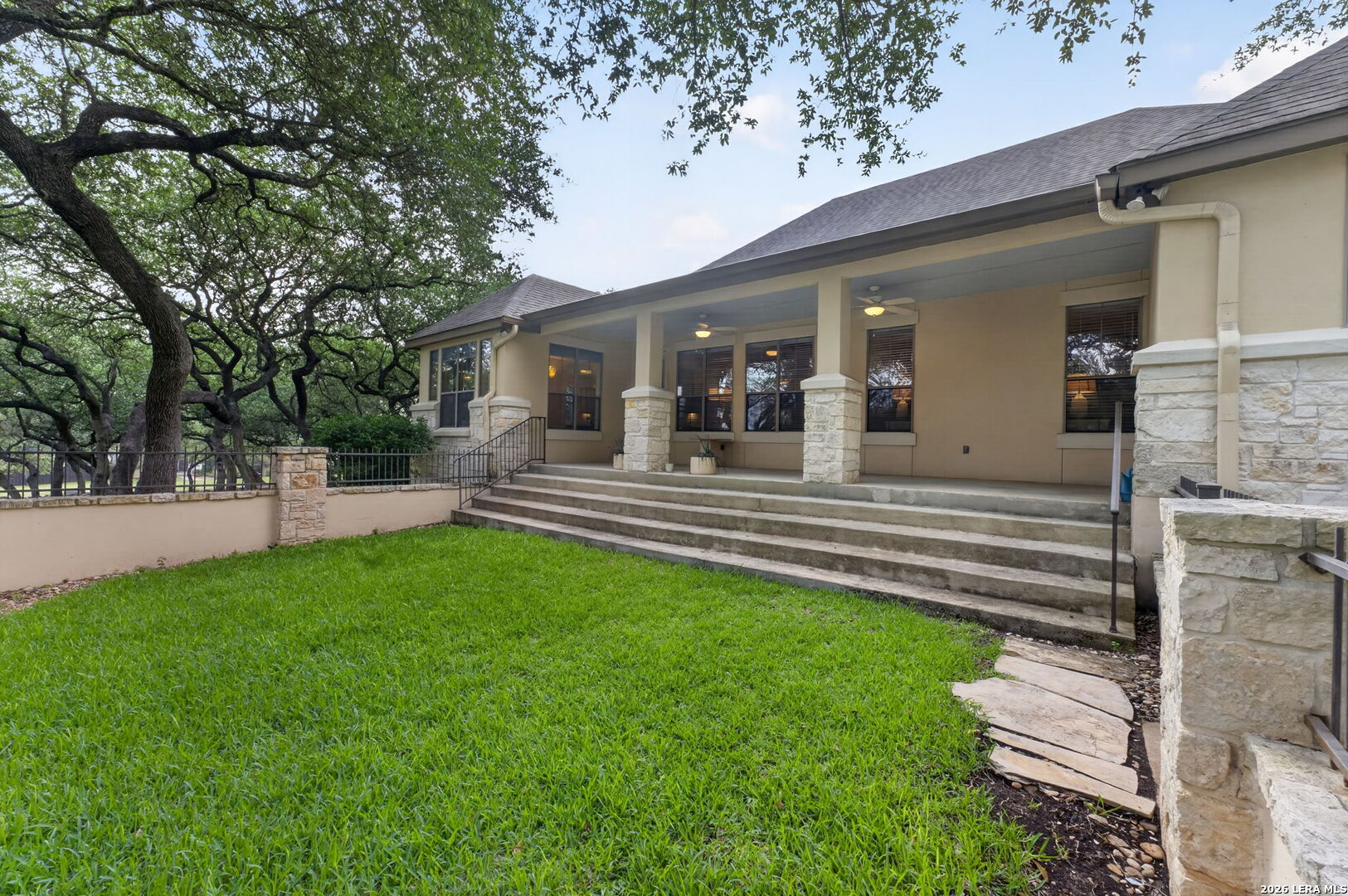 main property photo 29