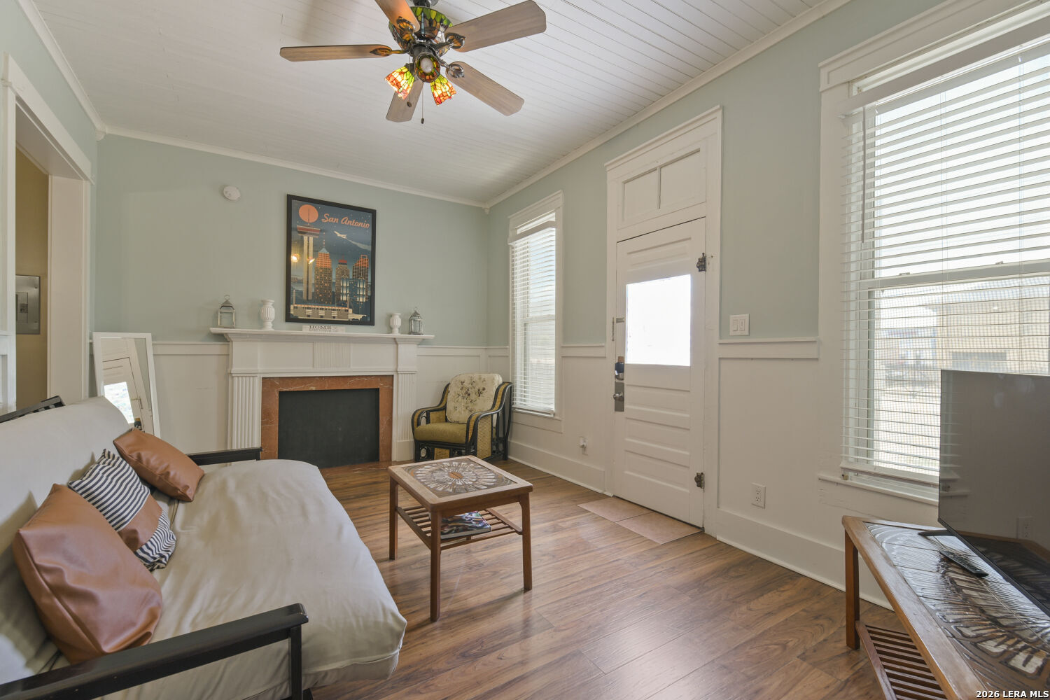 main property photo 6