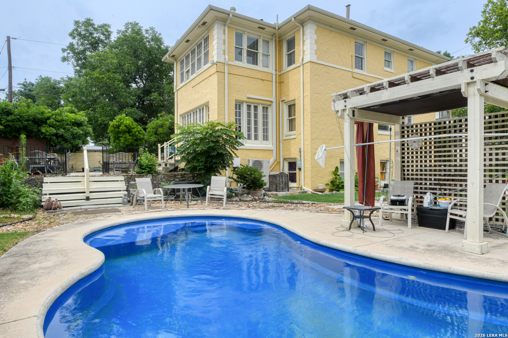 main property photo 42