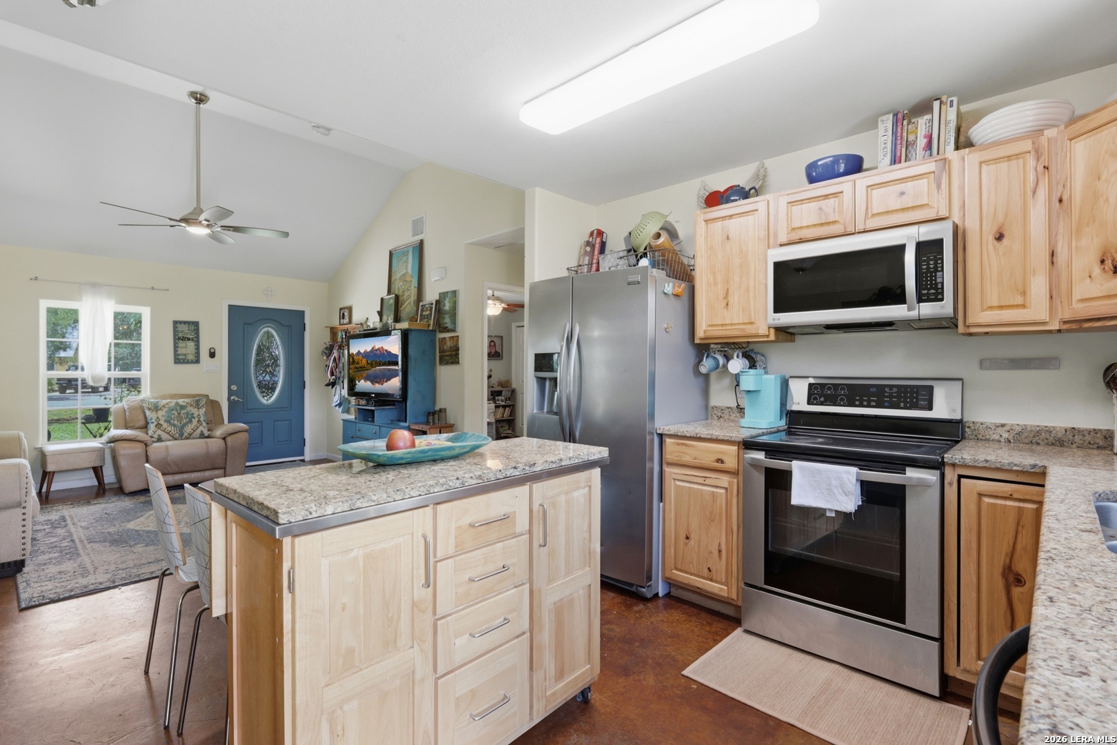 main property photo 17