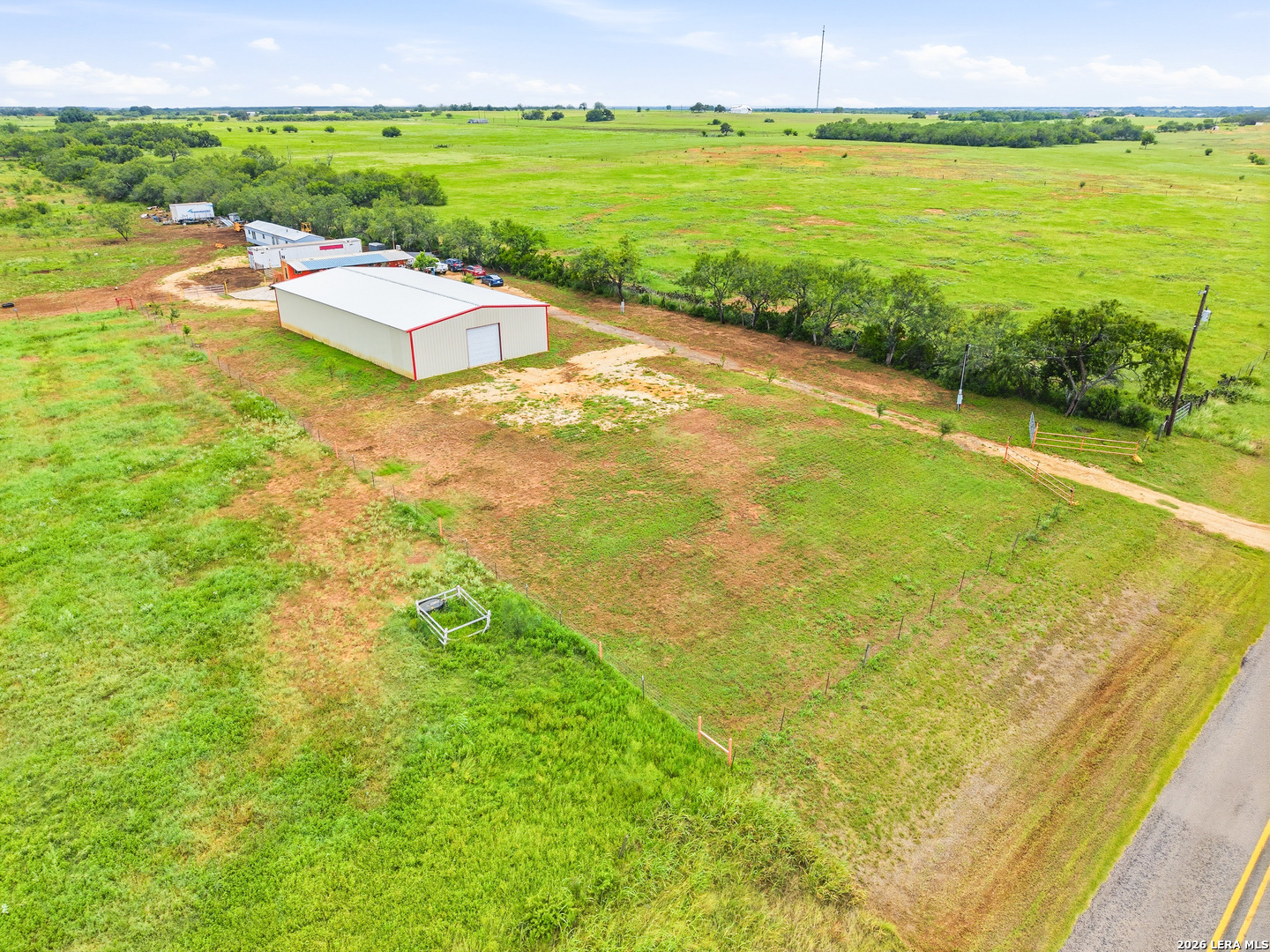 main property photo 16