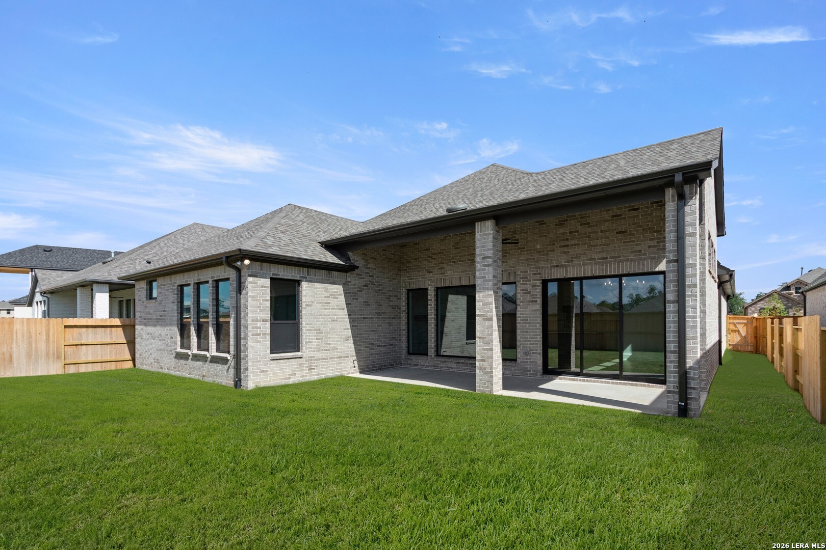 main property photo 30