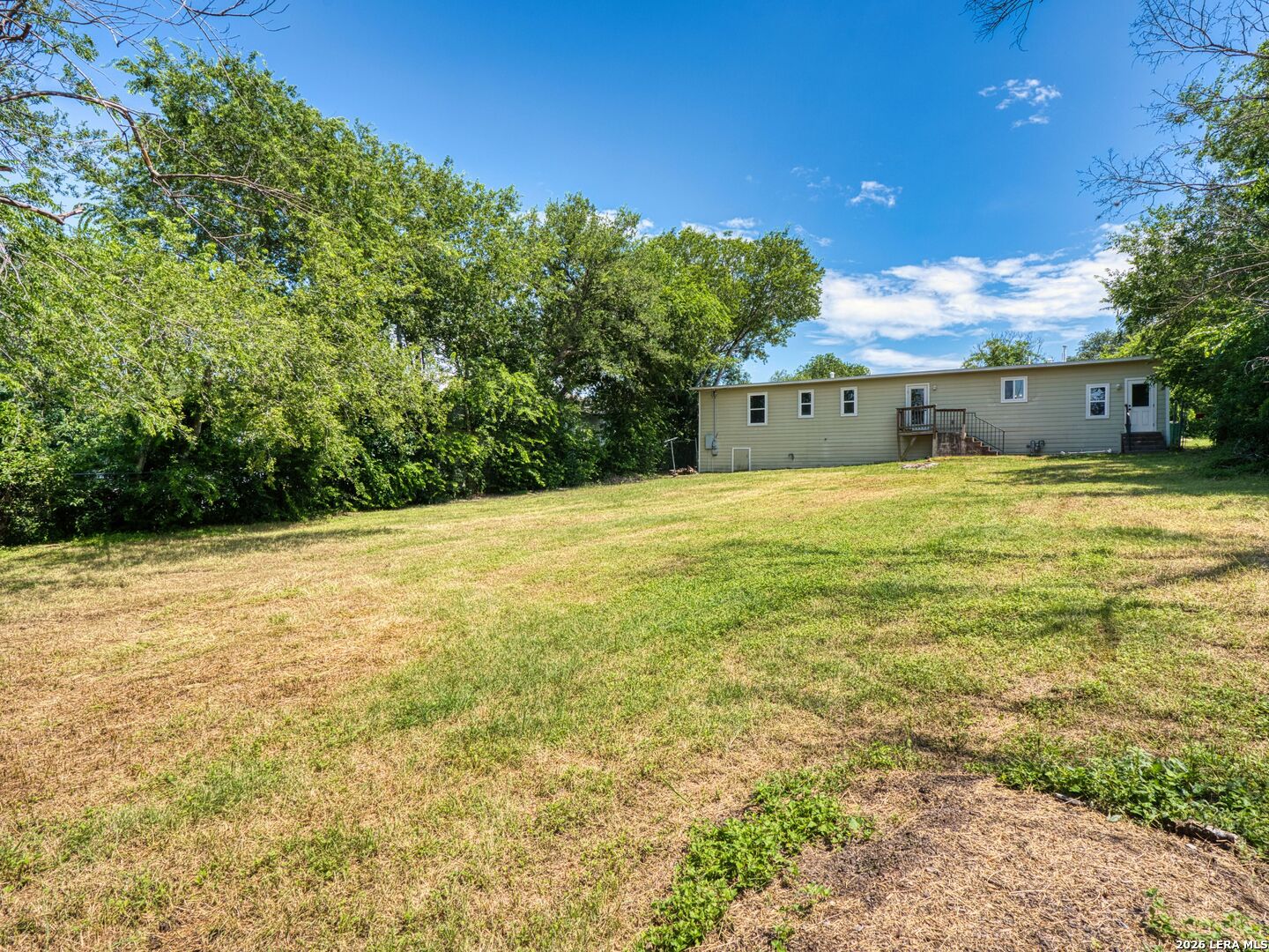 main property photo 25