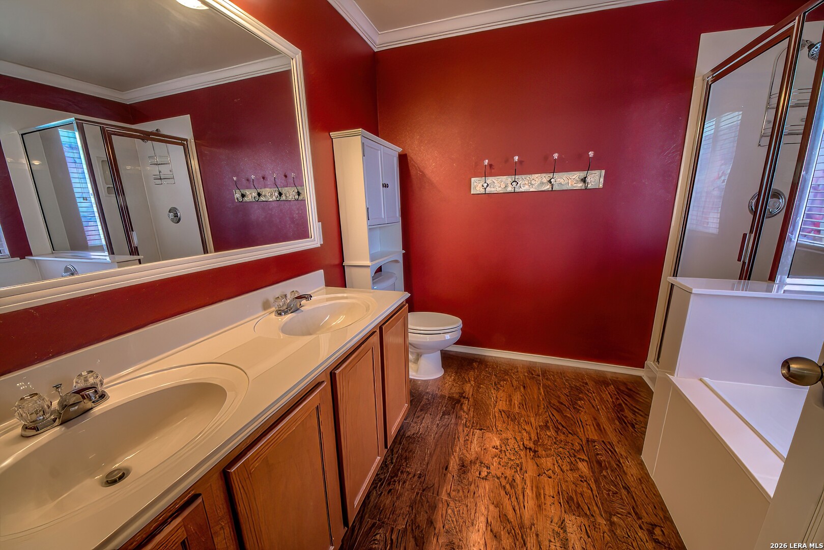main property photo 16