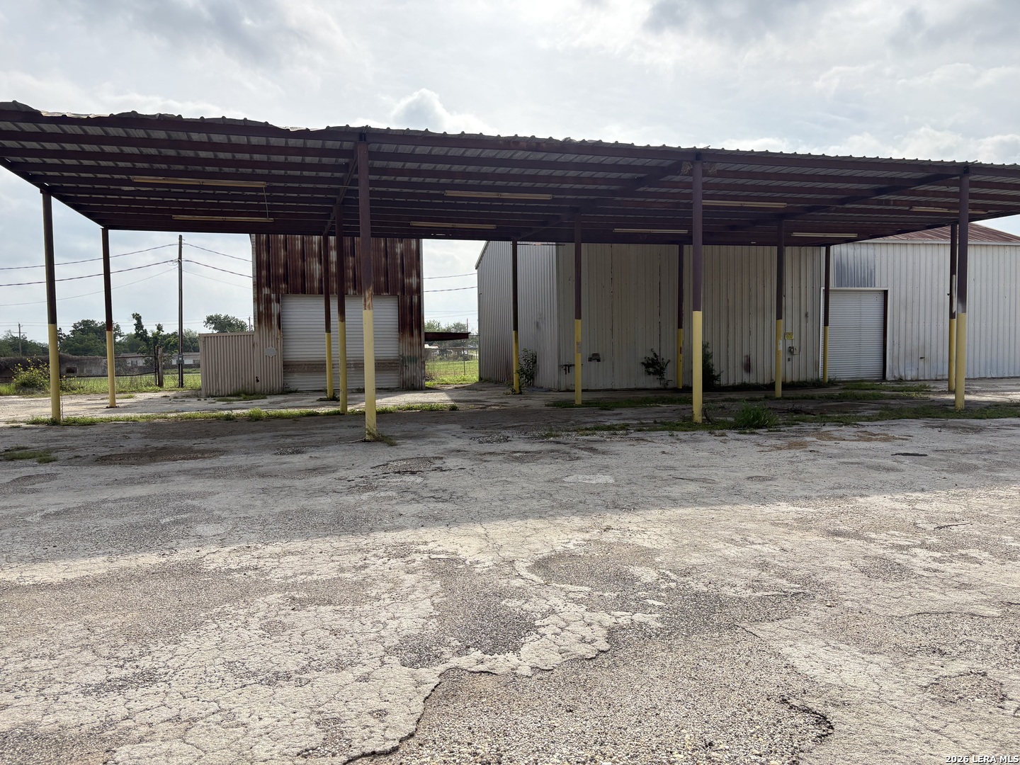 main property photo 7