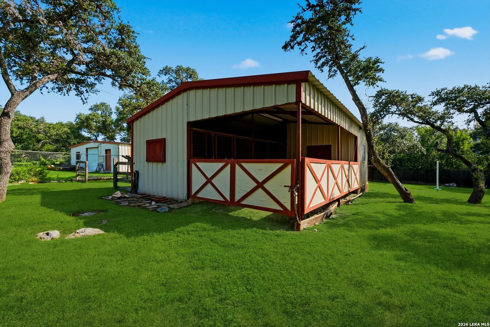 main property photo 27