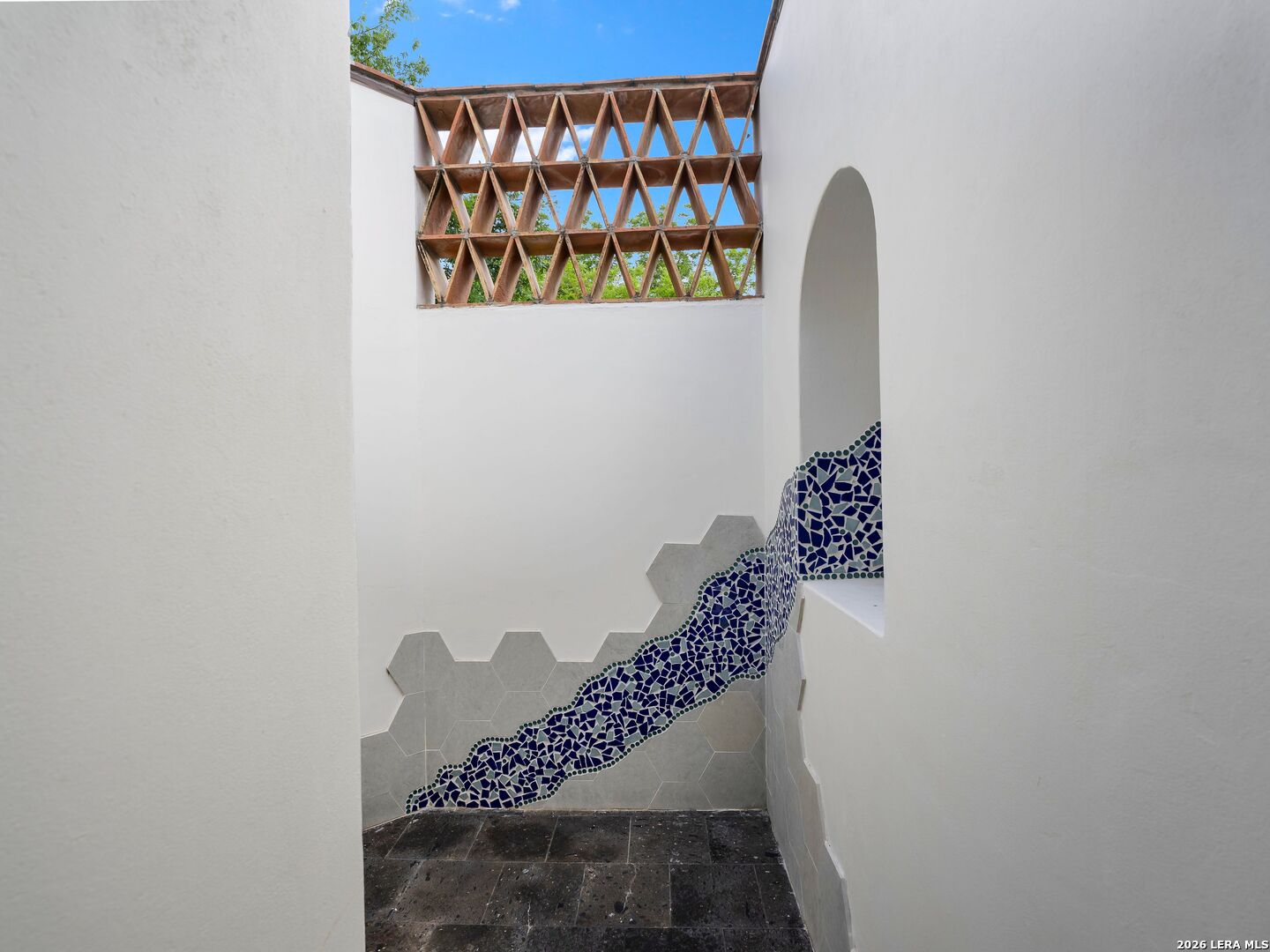 main property photo 58