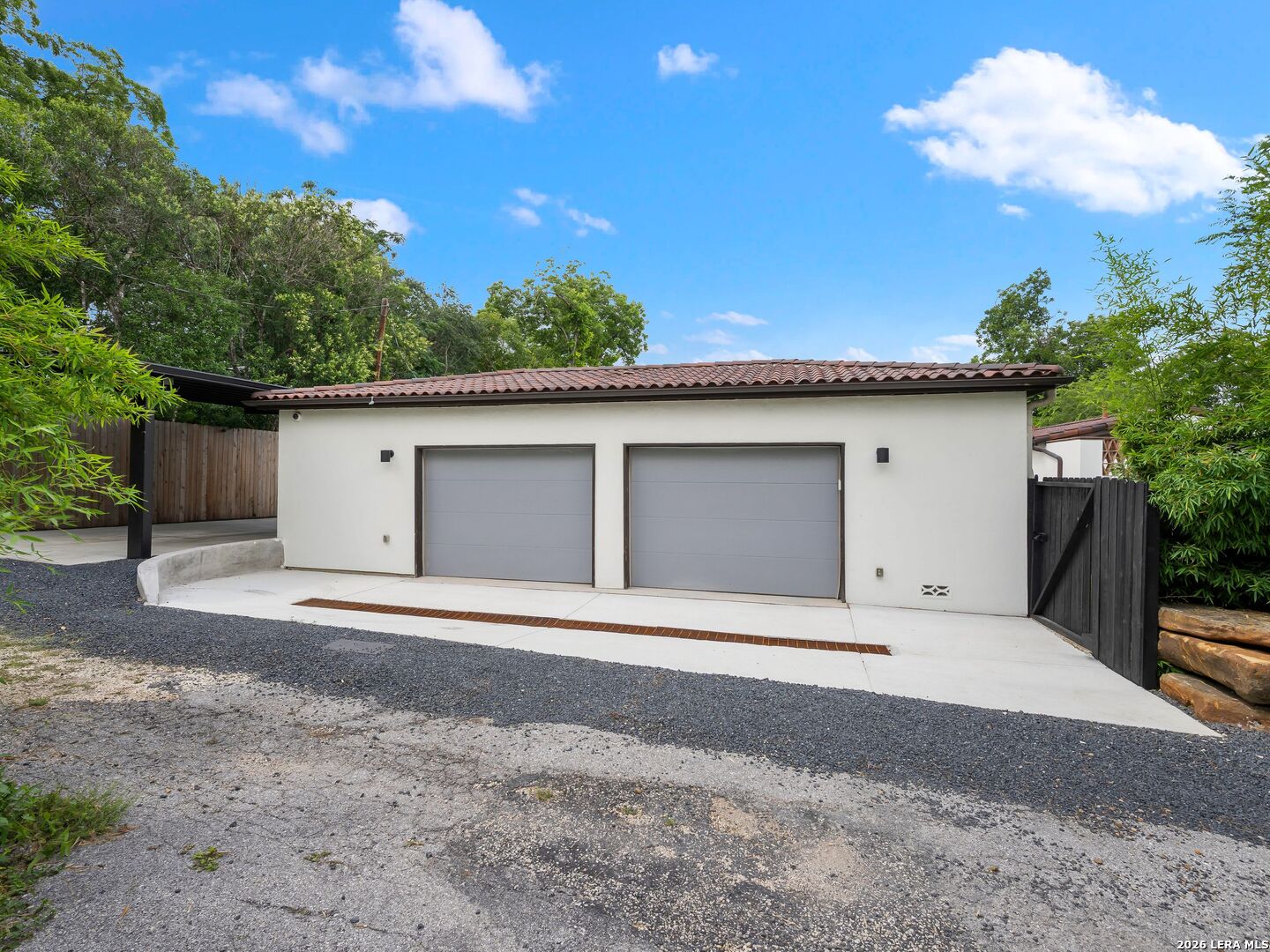 main property photo 61