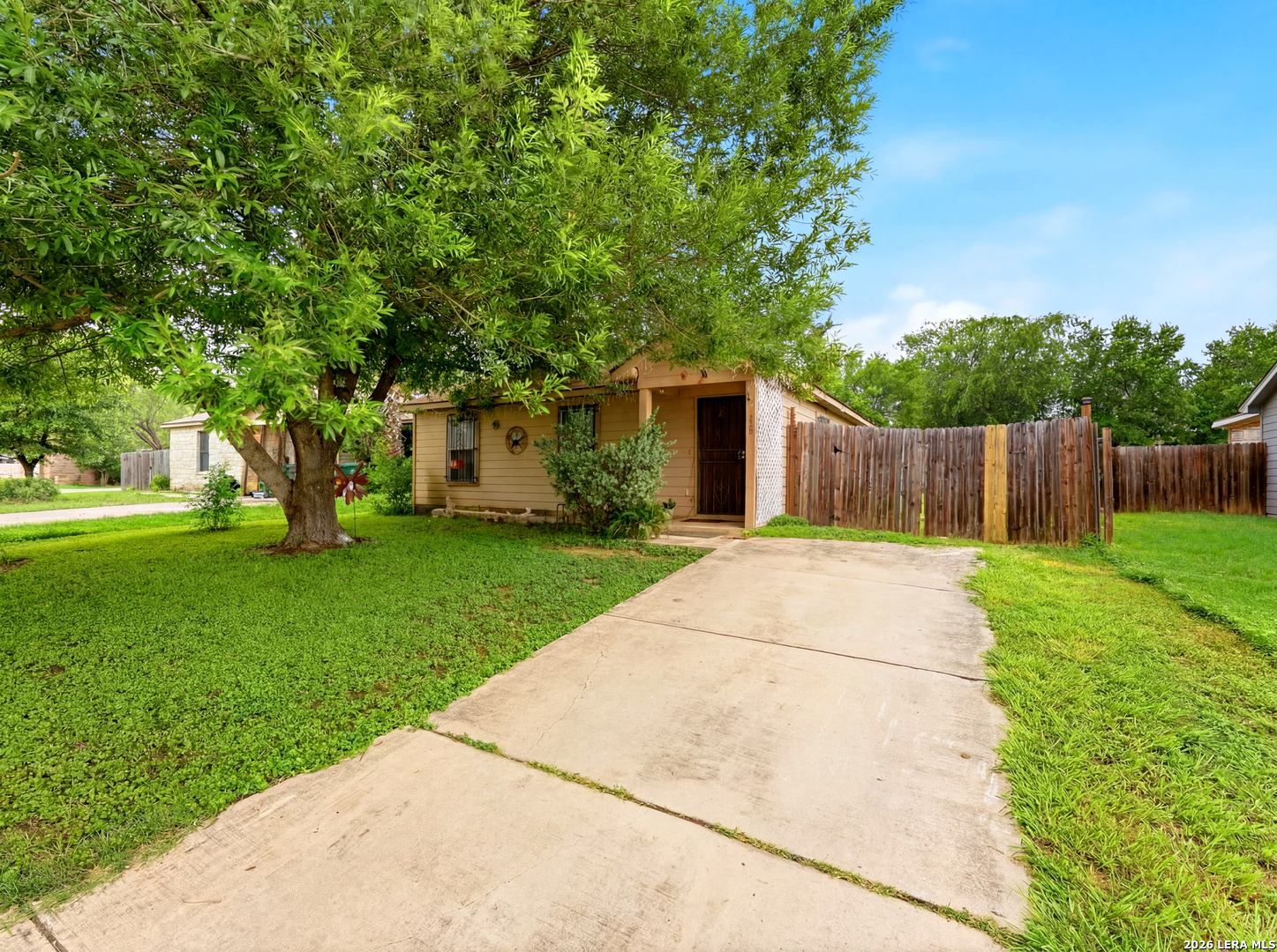 main property photo 1
