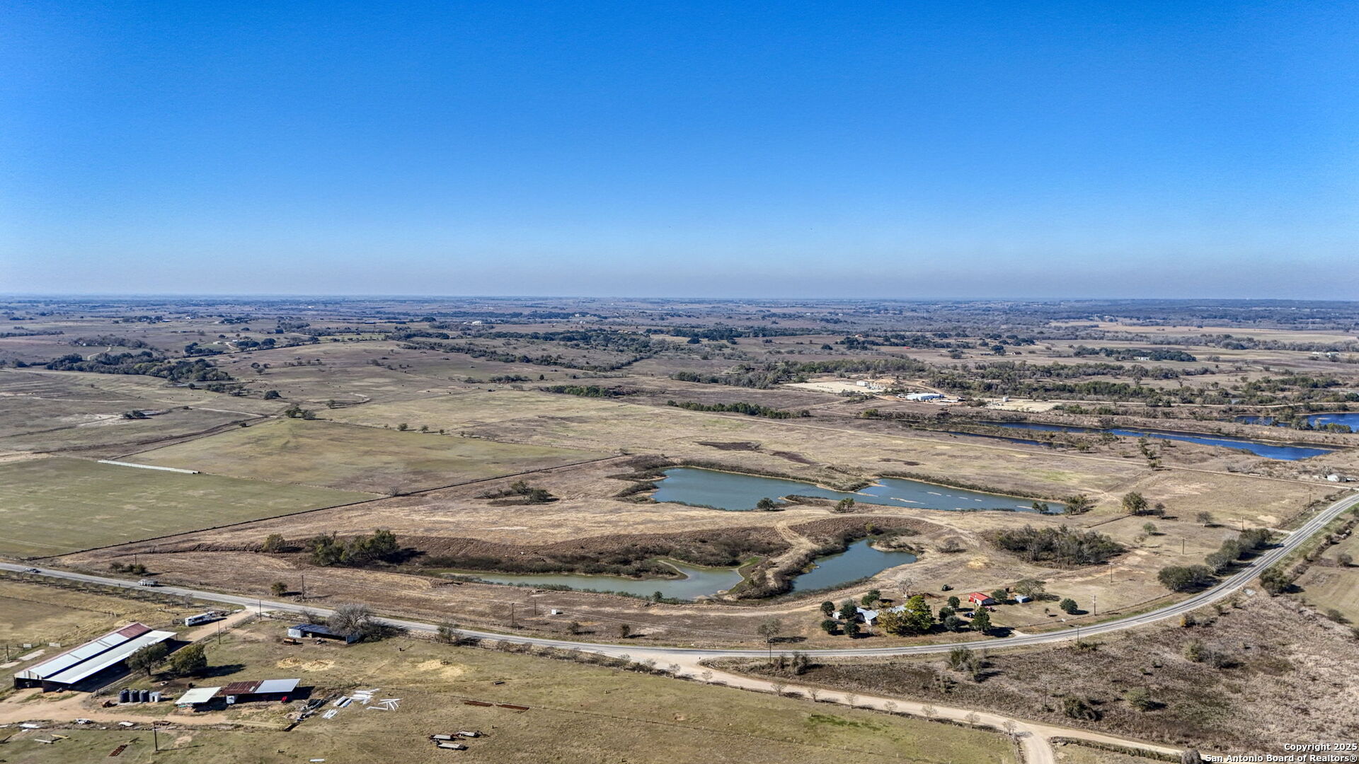 main property photo 37