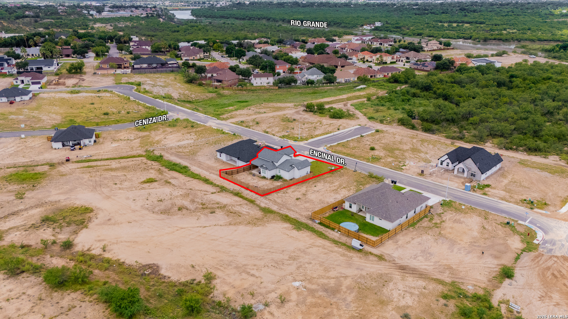 main property photo 40
