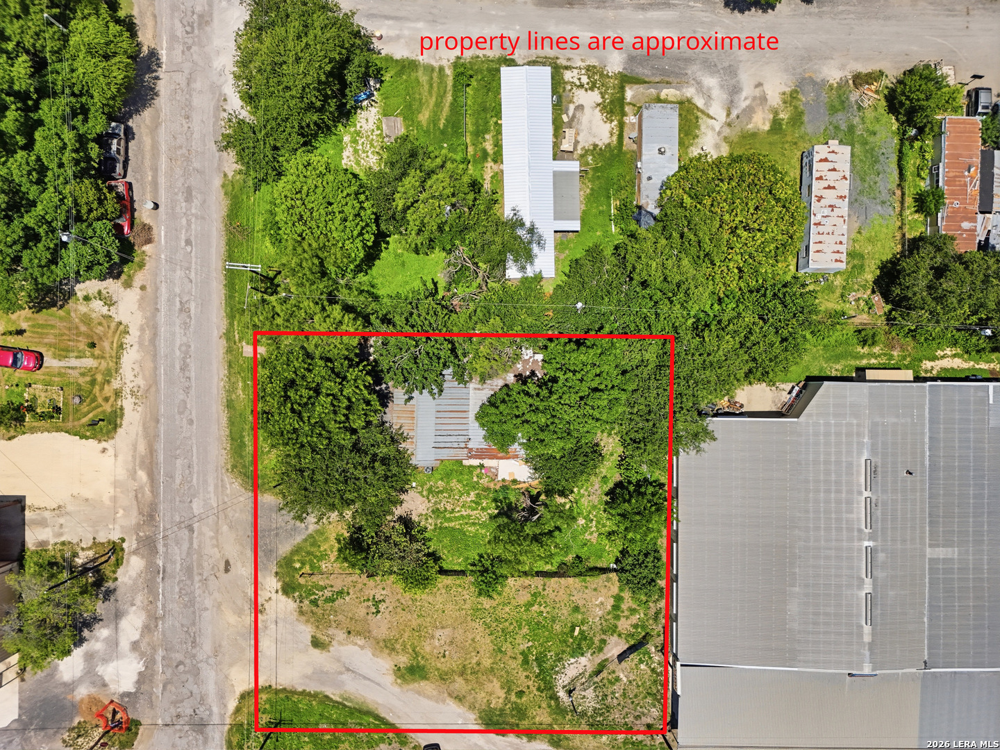 main property photo 6